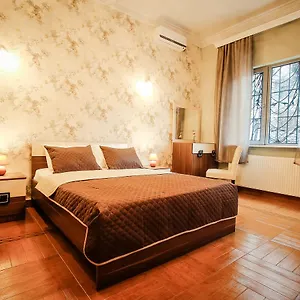 Отель Toma's House, Тбилиси